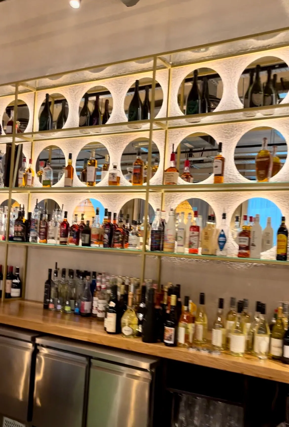 bar